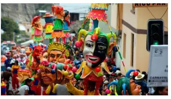 Manifestaciones Culturales y Artísticas del Ecuador - El Carnaval.