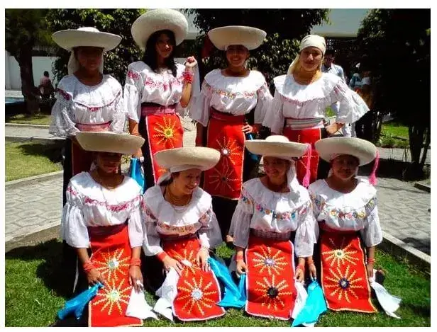 Vestimenta de la Sierra ecuatoriana del pueblo Natabuela