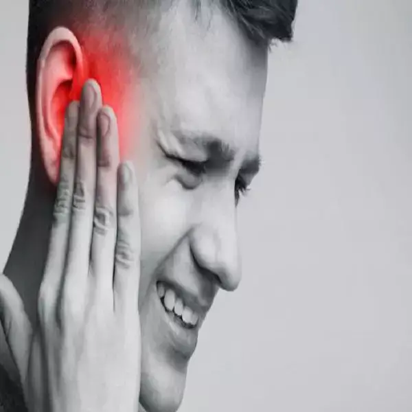 síntoma de ómicron está relacionado con el oído