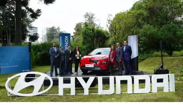 Hyundai Kona eléctrico firma llegó país