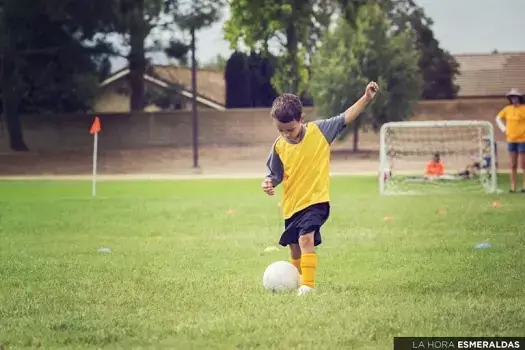 cómo motivar niños a hacer deporte