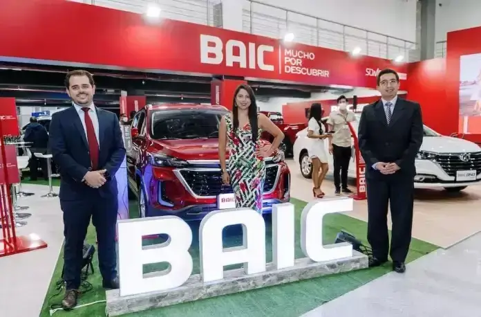 vehículo chinos en mercado automovilístico de Ecuador