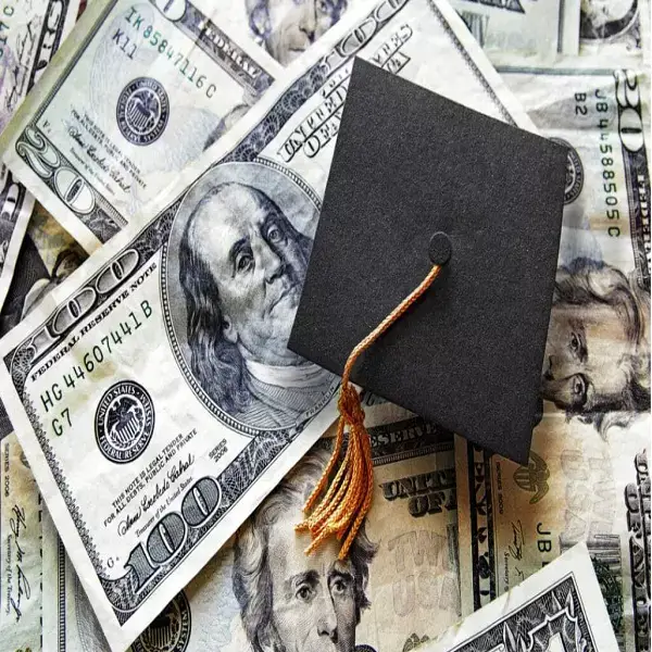 refinanciar los créditos educativos