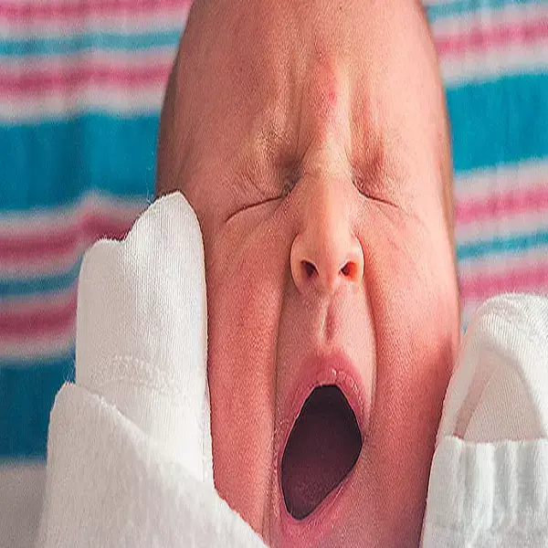 La fórmula para que un bebé que llora se duerma rápidamente, según la ciencia