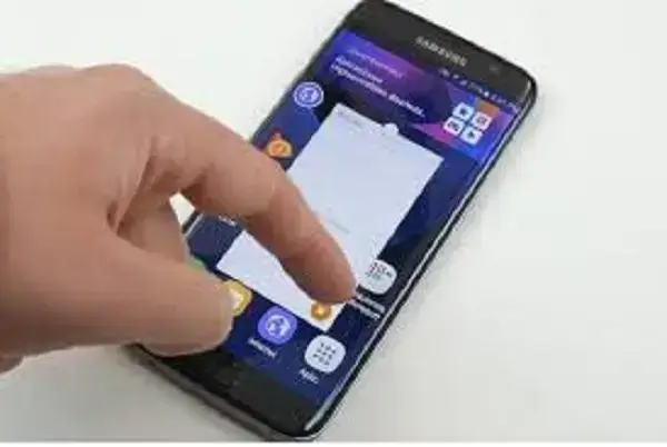 Hacer-que-la-pantalla-telefono-Samsung-sea-pequena