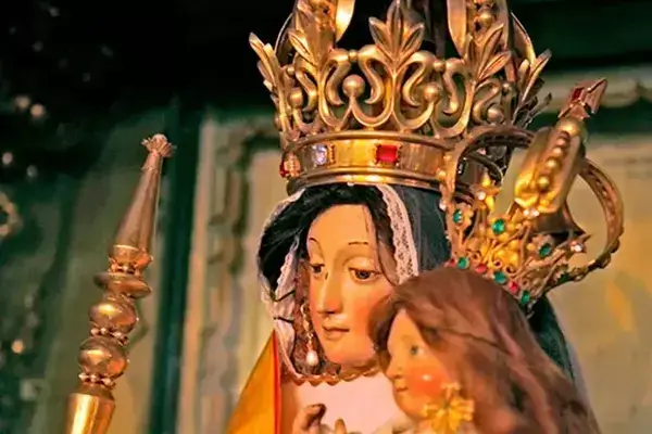 Virgen de El Quinche